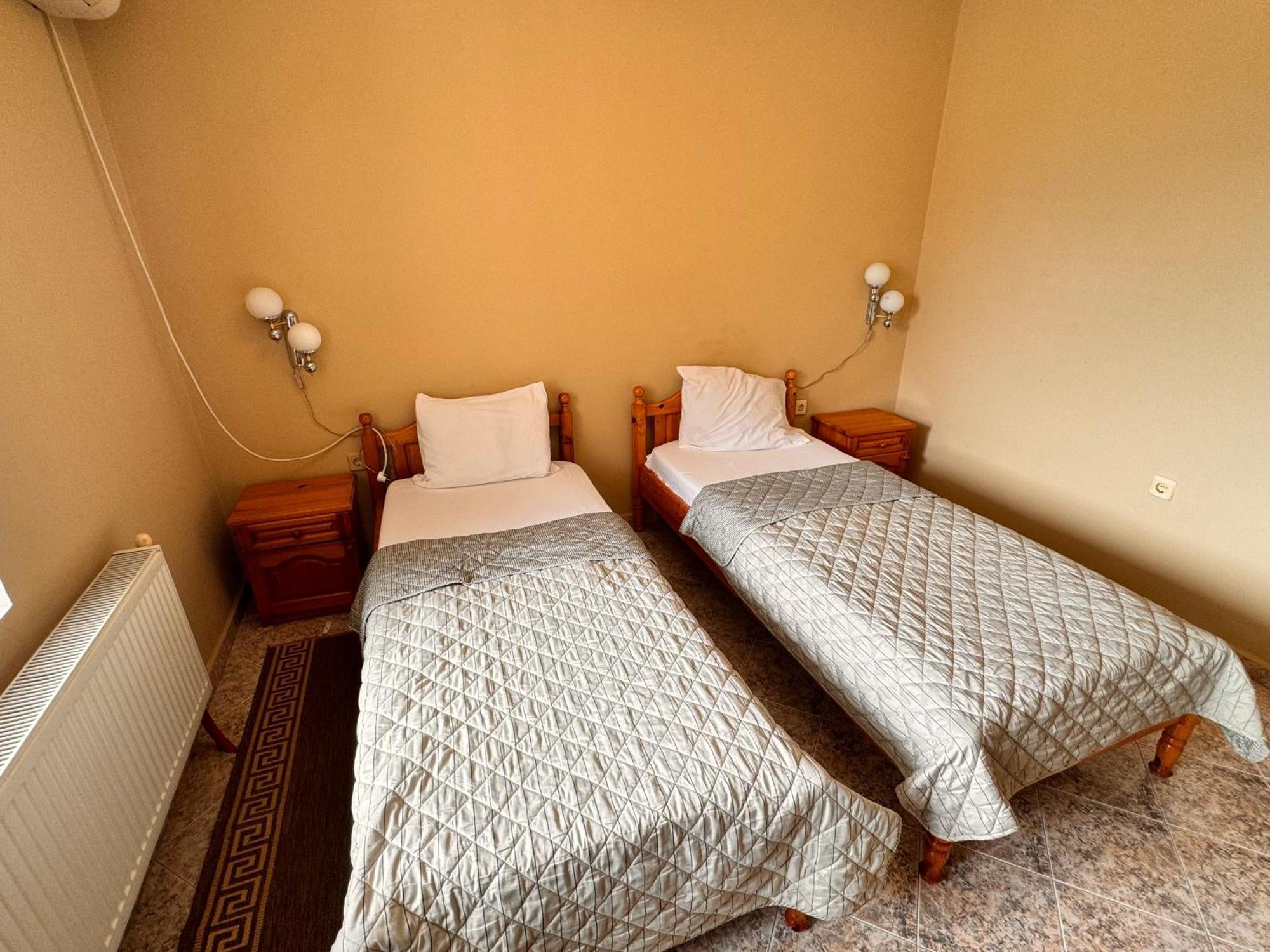 Motel International Berkovitsa Buitenkant foto